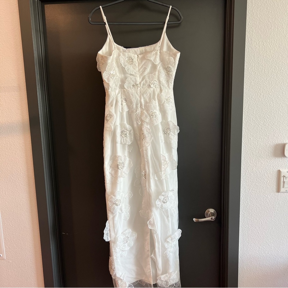 Elliatt White Floral Midi Dress